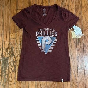 Women’s maroon Phillies v-neck tshirt